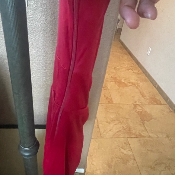 Red Dress sleeveless 35 inches length. Side zipper - Picture 7 of 10